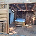 Villa Au Calme, Jardin, Piscine, Jacuzzi *