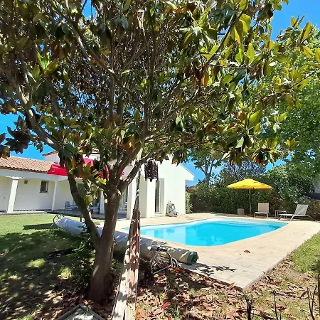 Au Calme, Jardin, Piscine, Jacuzzi