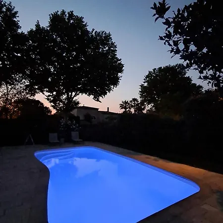 Au Calme, Jardin, Piscine, Jacuzzi