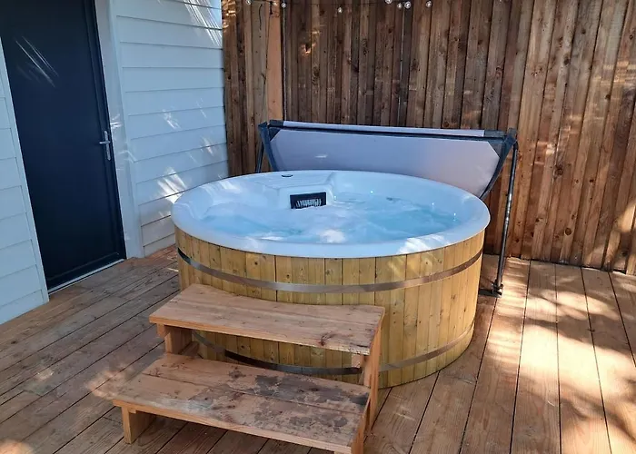 Villa Au Calme, Jardin, Piscine, Jacuzzi *