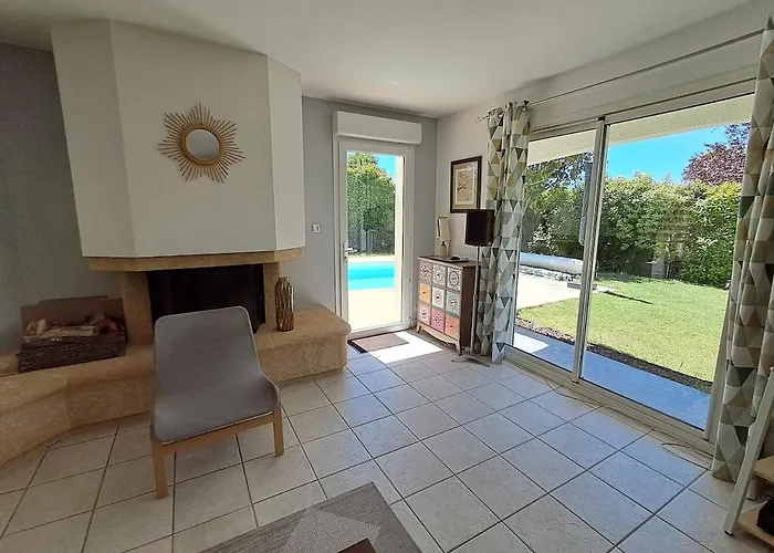 Villa Au Calme, Jardin, Piscine, Jacuzzi *
