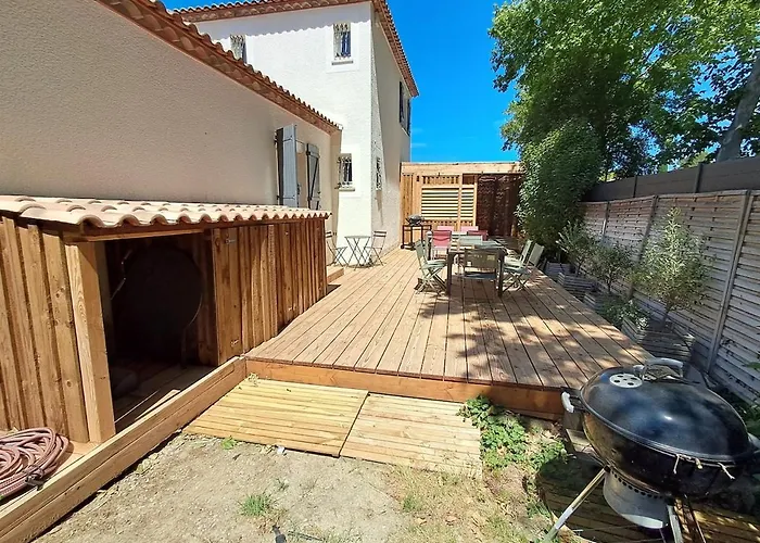 Villa Au Calme, Jardin, Piscine, Jacuzzi Saussan