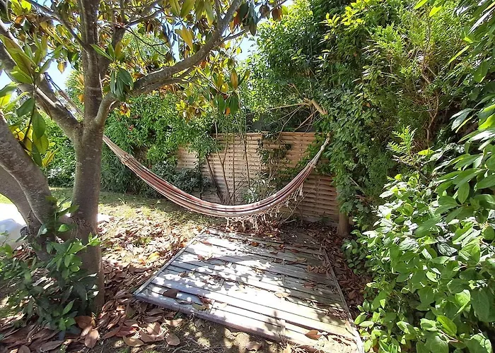 Au Calme, Jardin, Piscine, Jacuzzi Saussan