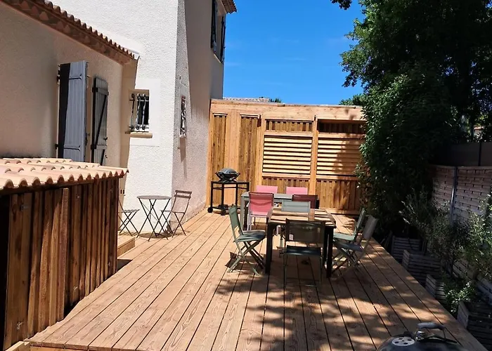 Villa Au Calme, Jardin, Piscine, Jacuzzi Saussan